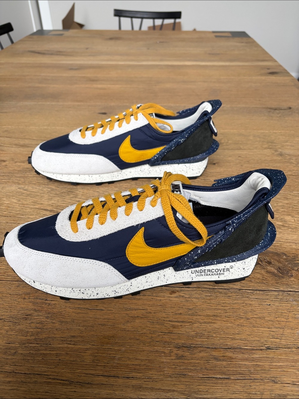 Size 10.5/11/12.5 Men Nike x Undercover Daybreak Obsidian Gold Dart CJ3295-400 - Picture 4 of 9